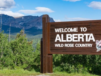 Alberta tổ chức hai đợt tuyển chọn trong tháng 04 với yêu cầu CRS chỉ hơn 300 điểm